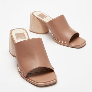 VGUC Dolce Vita Amino Heeled Slide